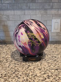 Zero Mercy Bowling Ball  (15lbs)