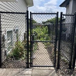 Chain Link Fence And Gates / FOR SALE