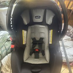 Evenflo Pivot Suite Modular Travel System with LiteMax Infant Car Seat