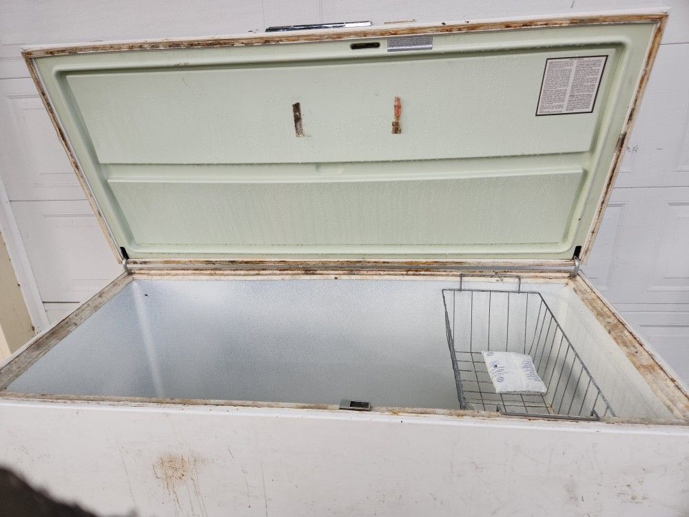 Sears And Roebuck Coldspot Chest Freezer