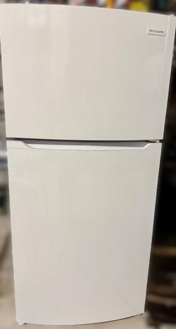 Refrigerator - Like New