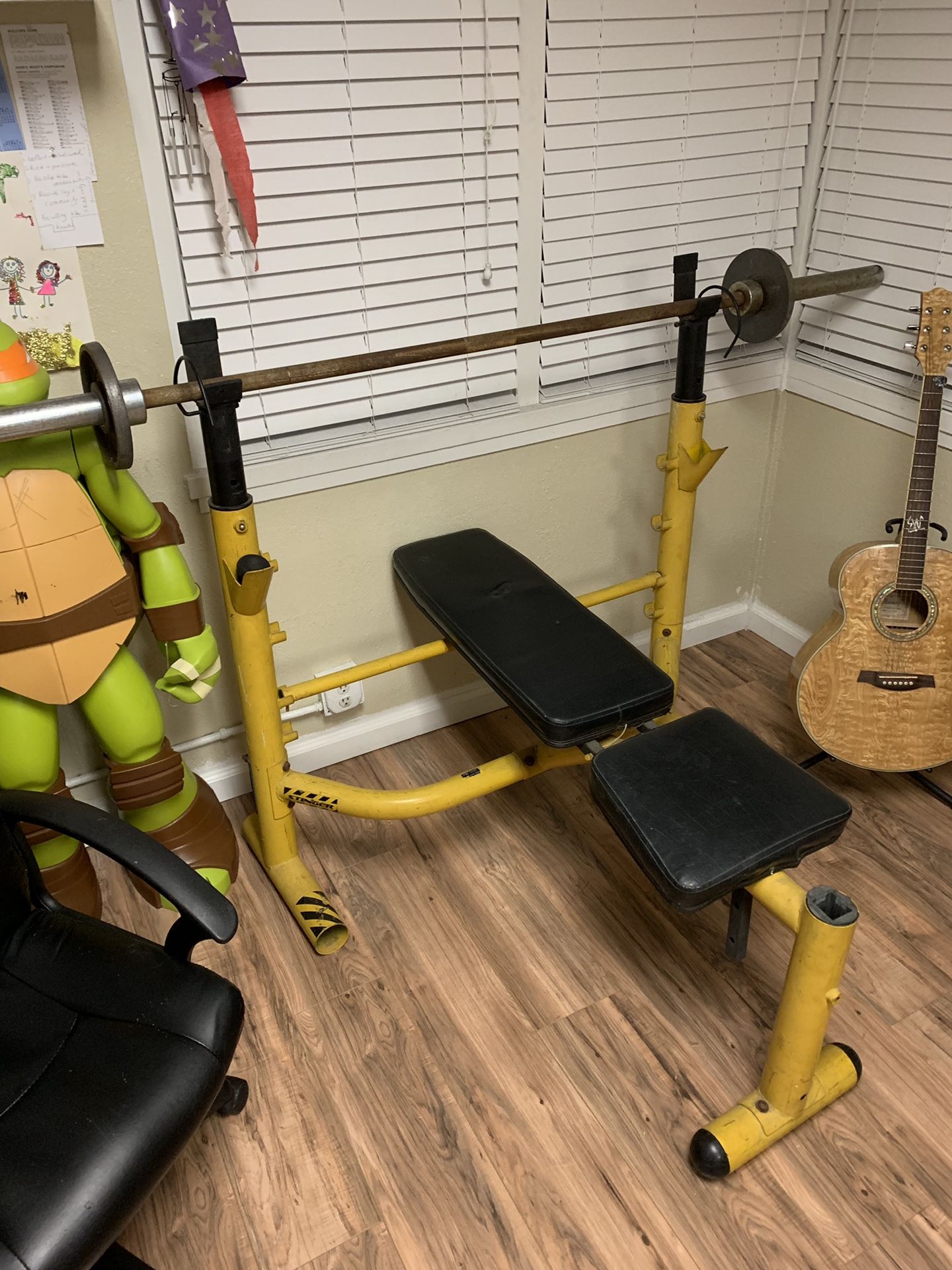 Stinger Weight Bench Set for Sale in South Pasadena, CA OfferUp