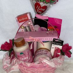 MADE TO ORDER Valentine’s Day Gift Baskets - PRICES VARY AND RANGE Depending on Contents/ Size