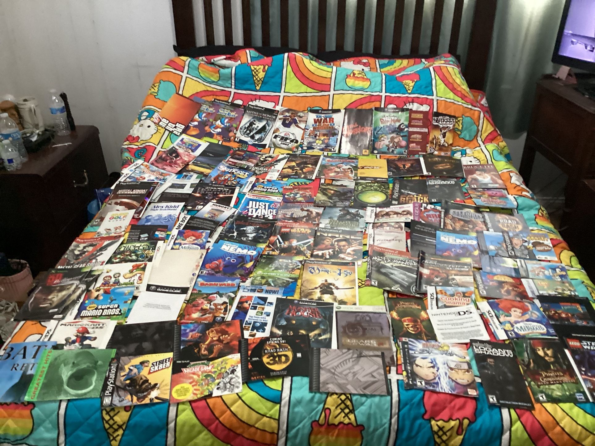 Video Game Lot Of Books And 10 Cases No Games
