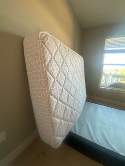 12" thick Pillow-top Queen Mattress for Sale