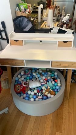 Computer Desk