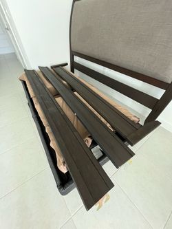 Wood Bed Frame with Headboard