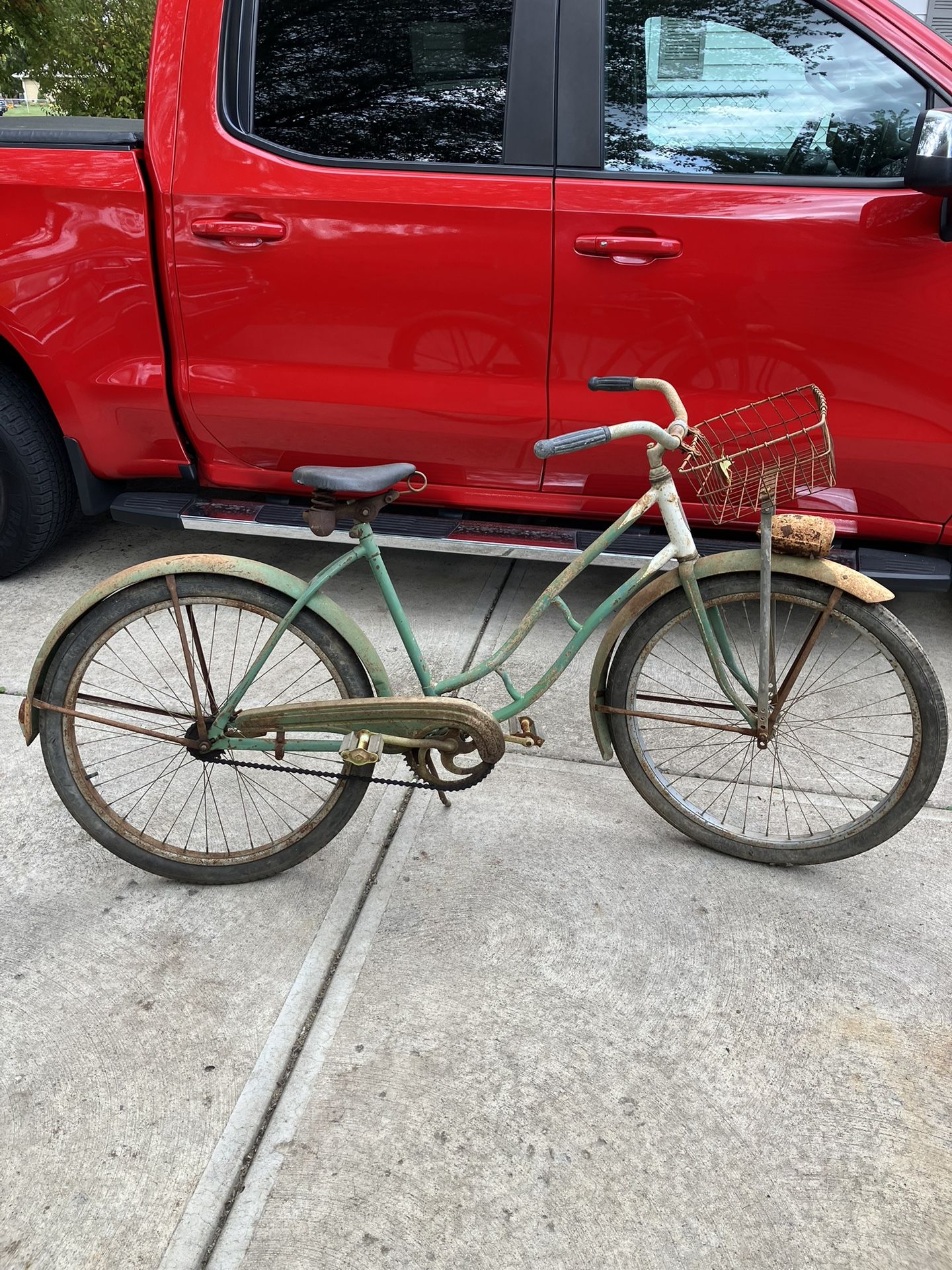 Old Shelby Bicycle, can be used for lawn art