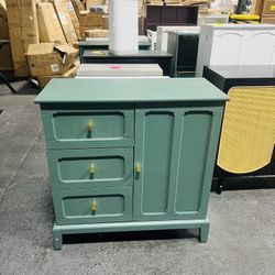 Accent Cabinet with 3 Drawers and Door, Wooden Storage Cabinet with Shelves, Sideboard for Living Room, Entryway, Green , YJJ240060