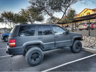 Lifted 1996 jeep
