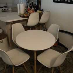 Dining Room Table Set With  2 Hightop Barstools (4 SMALLER CHAIRS DO NOT COME WITH THIS)