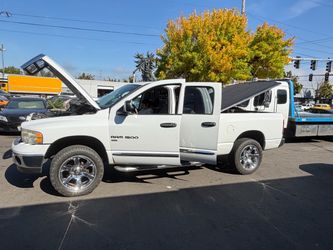 Dodge Ram 1500 Quad Cab Pickup Truck
