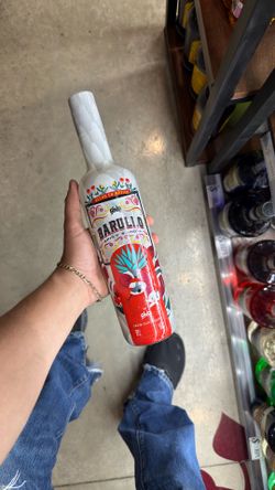 BARULLO BOTTLE AND CANS