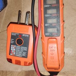 Klein Tools Voltage Tester/Plug Tester