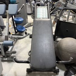 TOTAL GYM ELEVATE PULLUP IN GREAT CONDITION!! READY FOR PICKUP OR DELIVERY!!