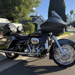 2011 Harley Davidson FLTRUSE Ultra Road Glide