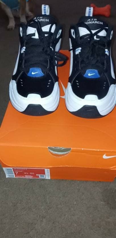 Men Size 7 Nike Shoes