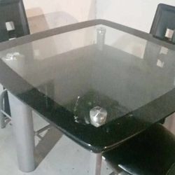 Glass Table And Chairs 