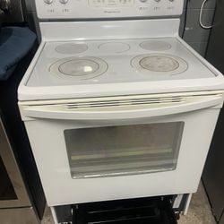 Frigedaire Stove Everything Works Great 