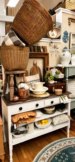 Vintage dresser/buffet 🤎