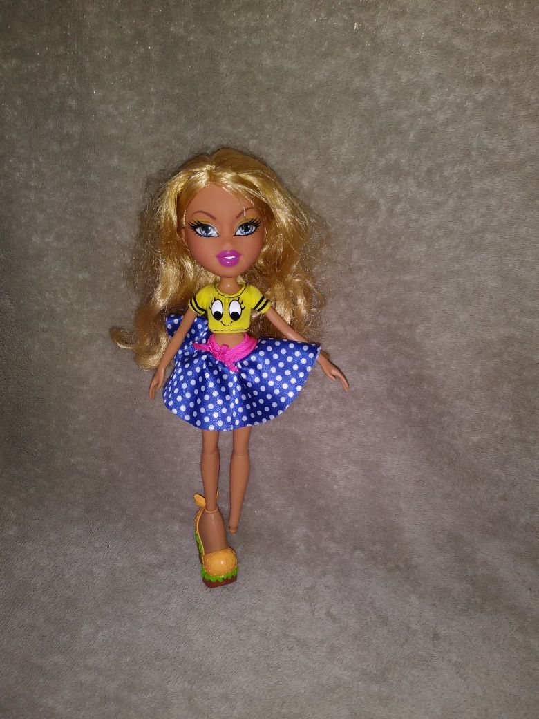 MGA Bratz Doll Blonde