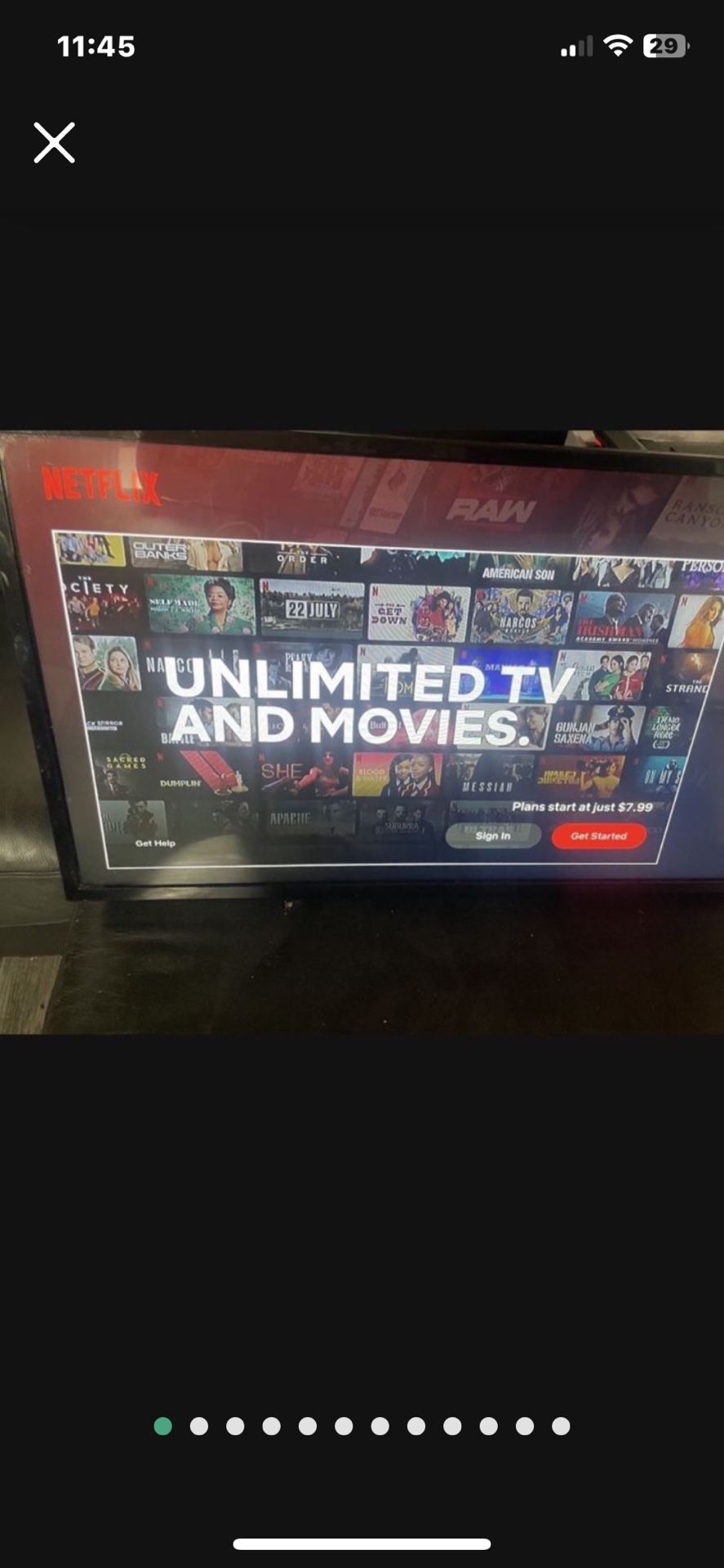 32 Smart TV Vizio W Wall Hanger Excellent Condition