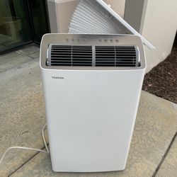Toshiba portable AC unit / air conditioner
