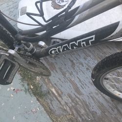 Giant Sedona ST Hybrid  Bicycle 🚴 Super Lite