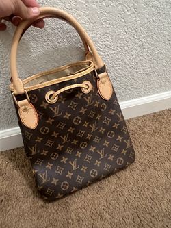 Woman Gucci Bags, Louis Vuitton, Nike tenis, Adidas Tenis for Sale in  Ceres, CA - OfferUp