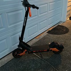 Electric scooter