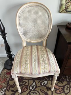 6 Antique Elegant Chairs