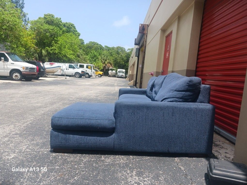 Couch(free Delivery)sofa, Sectional