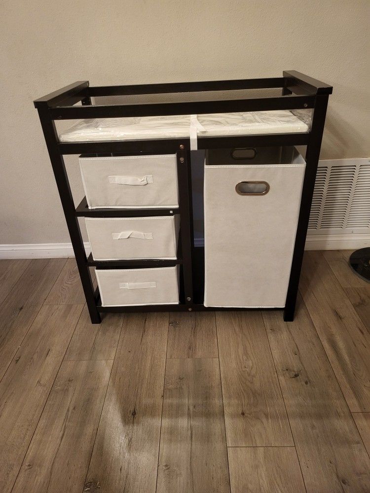 Baby Changing Table (((NeW)))