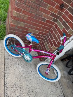 Girls bike
