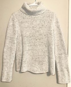 Cozy Gray White Turtleneck Sweater