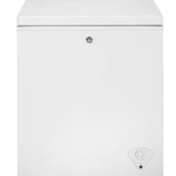 GE Garage Ready 5.1 cu. ft. Manual Defrost Chest Freezer in White