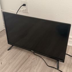 24” class 720p ROKU smart tv 