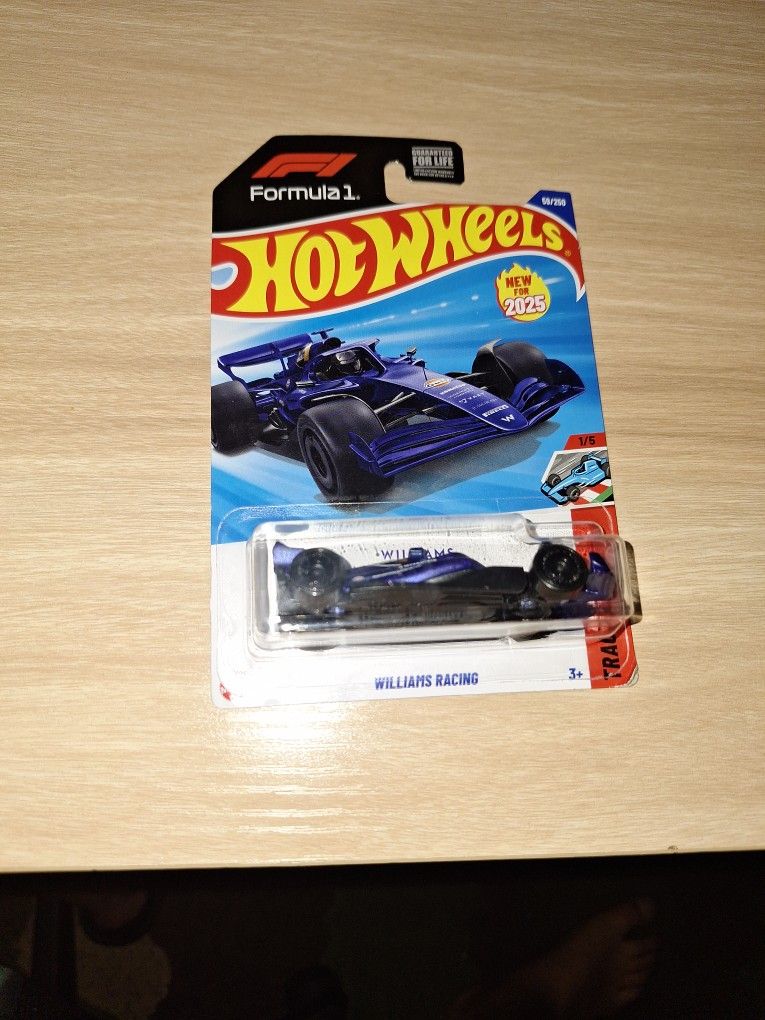 Hot Wheels En $30