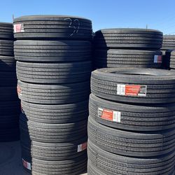 Llantas nuevas y usada