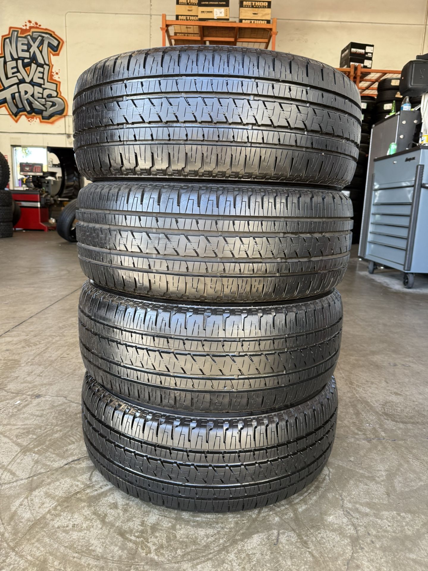 245/55/19 Bridgestone Dueler HL