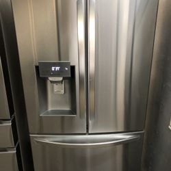 LG 28 Cu Ft Stainless Steel French Door Refrigerator 
