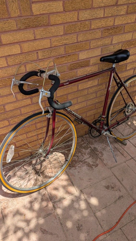 Schwin TRAVELER, vintage bicycle. Make an offer.