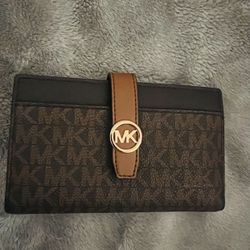Micheal Kors Wallet 