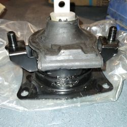 Front N Rear Motor Mount Acura Tsx 2006