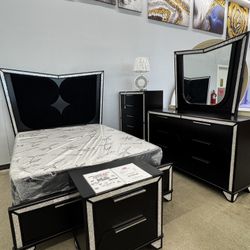 Queen Bedroom Set