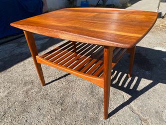 Vintage mid century France & Daverkosen, table side table coffee table teak table Made In Denmark Mid-Century Modern Danish Modern side table in solid
