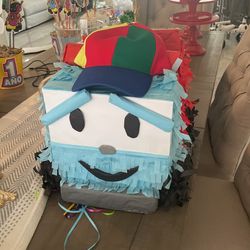 Leo The Truck Piñata Birthday 