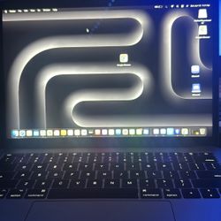 MACBOOK PRO