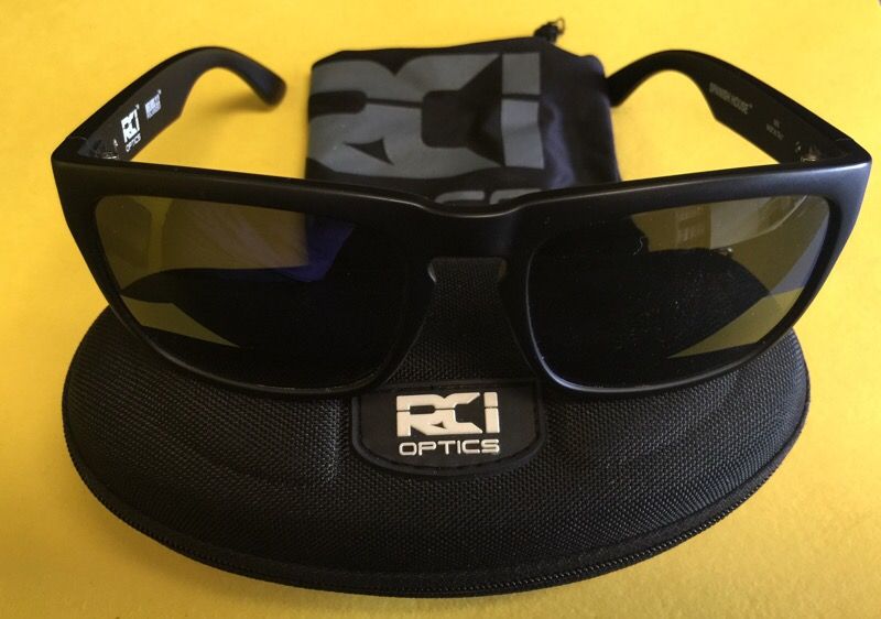 RCI optics Spanish House Sunglasses... BLACK... 100% MADE IN ITALY... LIKE NEW CONDITION W/CASE...