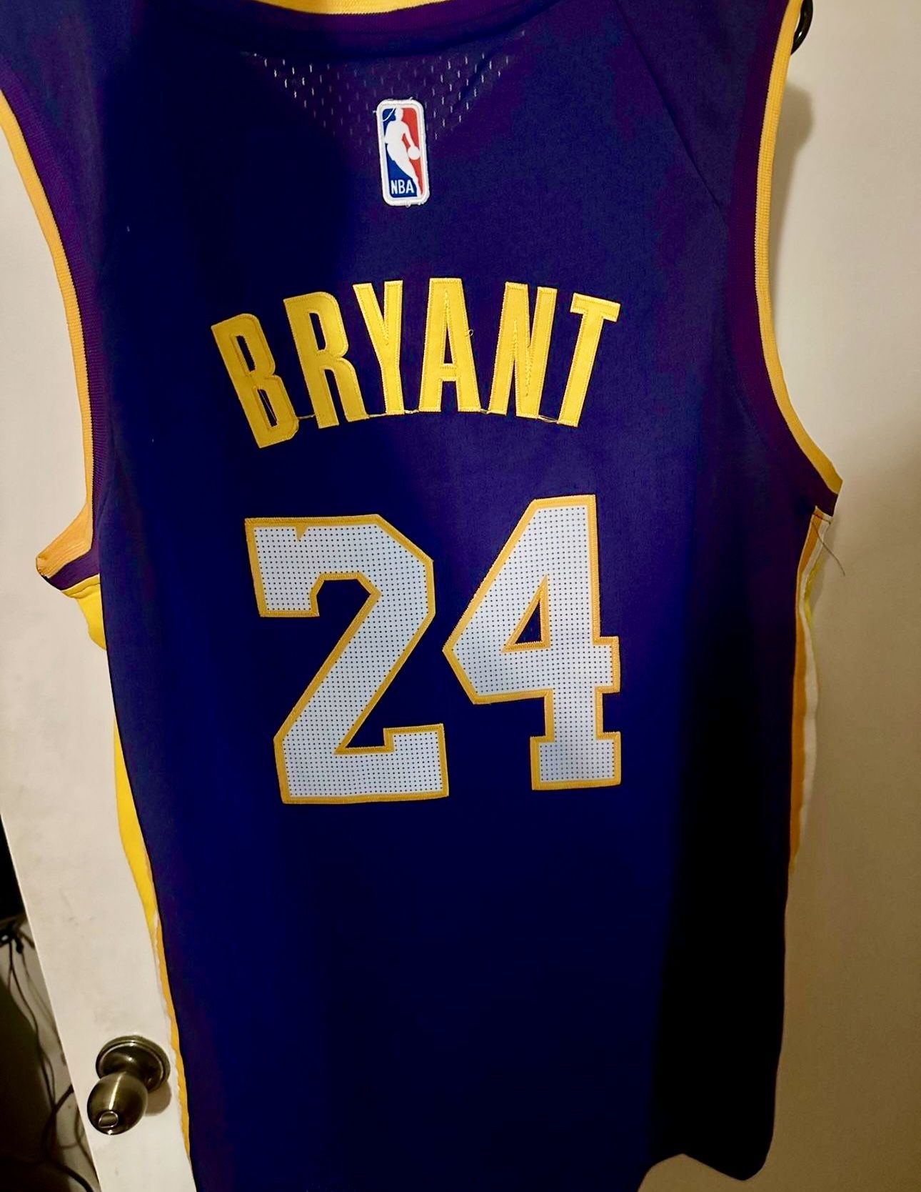Kobe Bryant Purple Lakers Jersey 